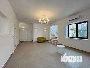 Студия квартира, посуточно, 47м2, 1/3 этаж