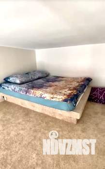 Студия квартира, посуточно, 35м2, 1/6 этаж