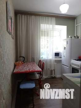 2-к квартира, посуточно, 40м2, 3/5 этаж