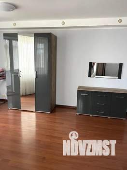 3-к квартира, посуточно, 107м2, 2/5 этаж