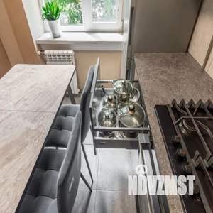 2-к квартира, посуточно, 50м2, 2/5 этаж