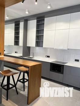 Студия квартира, посуточно, 33м2, 1/7 этаж