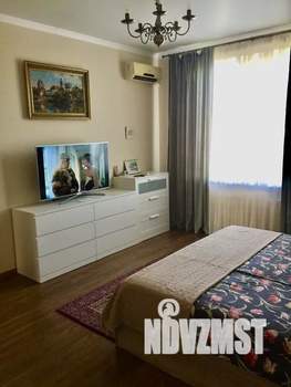 1-к квартира, посуточно, 50м2, 2/3 этаж