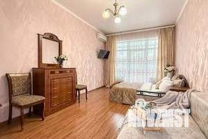 1-к квартира, посуточно, 50м2, 3/6 этаж