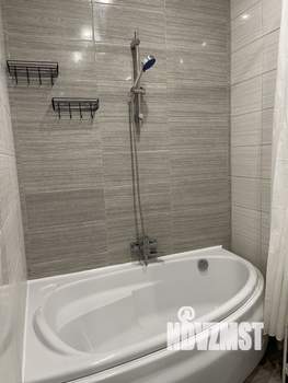 1-к квартира, посуточно, 54м2, 7/10 этаж