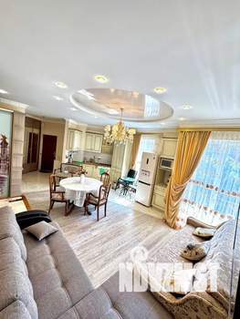 Студия квартира, посуточно, 45м2, 3/5 этаж