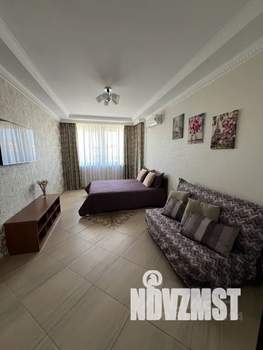 1-к квартира, посуточно, 40м2, 3/3 этаж