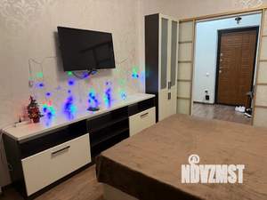 1-к квартира, посуточно, 38м2, 6/7 этаж