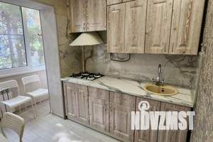 2-к квартира, посуточно, 37м2, 3/5 этаж