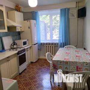 3-к квартира, посуточно, 68м2, 1/9 этаж
