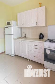 1-к квартира, посуточно, 40м2, 3/9 этаж