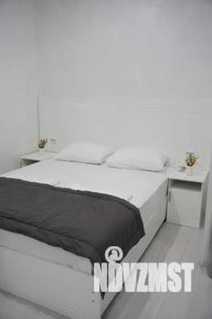 Студия квартира, посуточно, 35м2, 3/3 этаж