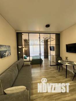 1-к квартира, посуточно, 35м2, 1/20 этаж