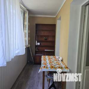 2-к квартира, посуточно, 46м2, 1/2 этаж