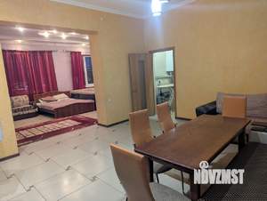 Студия квартира, на длительный срок, 100м2, 1/3 этаж