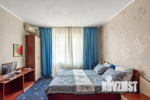 1-к квартира, посуточно, 38м2, 6/9 этаж