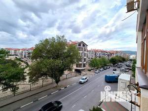 Студия квартира, посуточно, 50м2, 3/8 этаж
