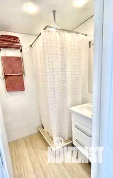 Студия квартира, посуточно, 35м2, 1/6 этаж