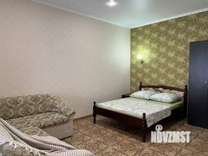 Студия квартира, посуточно, 35м2, 5/10 этаж