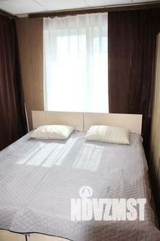 Студия квартира, посуточно, 33м2, 1/2 этаж
