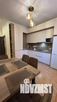 1-к квартира, посуточно, 40м2, 1/6 этаж