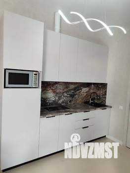 Студия квартира, посуточно, 38м2, 1/5 этаж