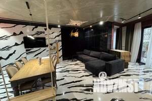 2-к квартира, посуточно, 83м2, 1/8 этаж