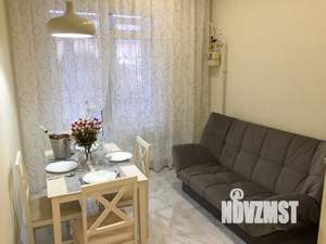 1-к квартира, посуточно, 38м2, 4/8 этаж