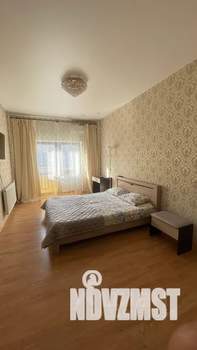 1-к квартира, посуточно, 39м2, 2/10 этаж