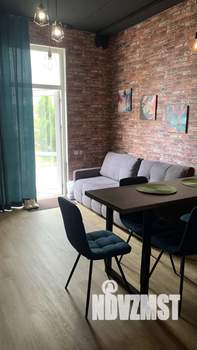 Студия квартира, посуточно, 32м2, 1/7 этаж