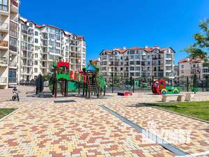 Студия квартира, посуточно, 32м2, 1/8 этаж