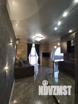 1-к квартира, посуточно, 62м2, 1/10 этаж