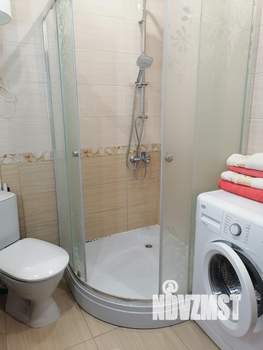 Студия квартира, посуточно, 28м2, 1/6 этаж