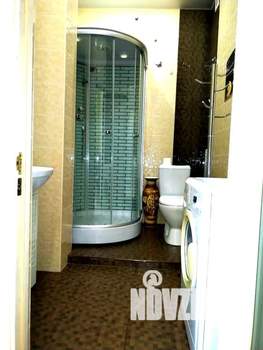 Студия квартира, посуточно, 42м2, 1/6 этаж