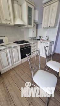 1-к квартира, посуточно, 50м2, 1/1 этаж