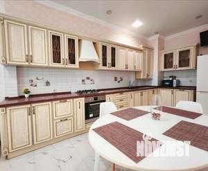 1-к квартира, посуточно, 61м2, 1/1 этаж