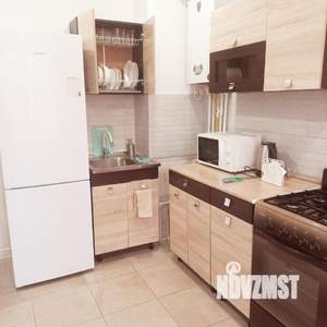 1-к квартира, посуточно, 46м2, 3/3 этаж