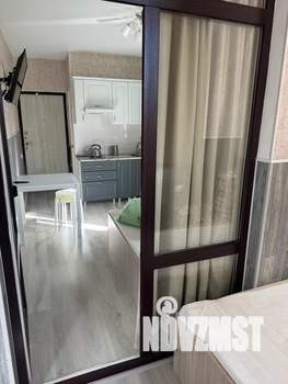 Студия квартира, посуточно, 22м2, 1/3 этаж