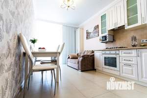 1-к квартира, посуточно, 42м2, 1/1 этаж