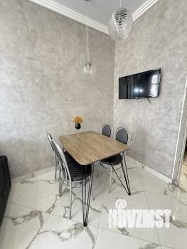 Студия квартира, посуточно, 28м2, 1/7 этаж