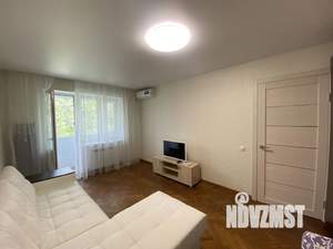 1-к квартира, посуточно, 33м2, 4/4 этаж