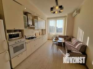 1-к квартира, посуточно, 50м2, 4/10 этаж