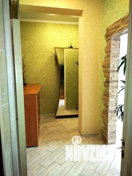 1-к квартира, посуточно, 42м2, 1/6 этаж