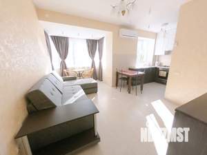 Студия квартира, посуточно, 40м2, 2/2 этаж