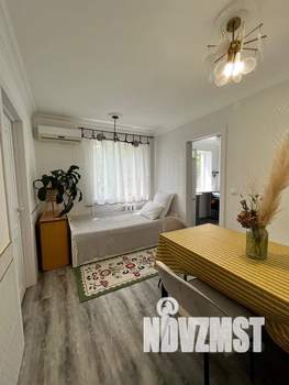 2-к квартира, посуточно, 50м2, 2/5 этаж