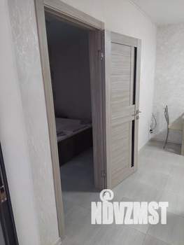 Студия квартира, посуточно, 40м2, 1/1 этаж