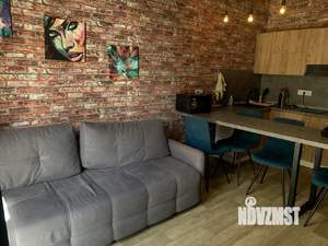 Студия квартира, посуточно, 32м2, 1/7 этаж