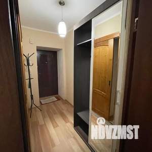 1-к квартира, посуточно, 32м2, 4/9 этаж
