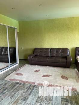 Студия квартира, посуточно, 40м2, 4/10 этаж