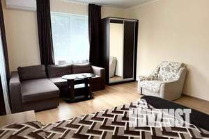 1-к квартира, посуточно, 48м2, 2/3 этаж